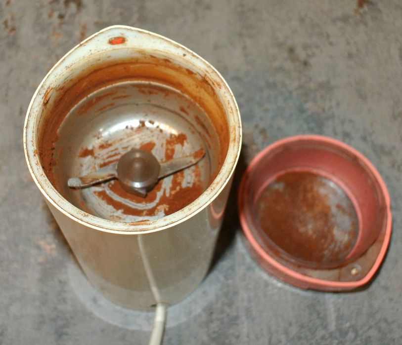 Młynek do kawy UD-40 - Niewiadów - sprawny