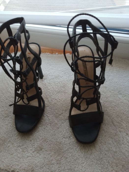 Buciki letnie wiązane ZARA 38