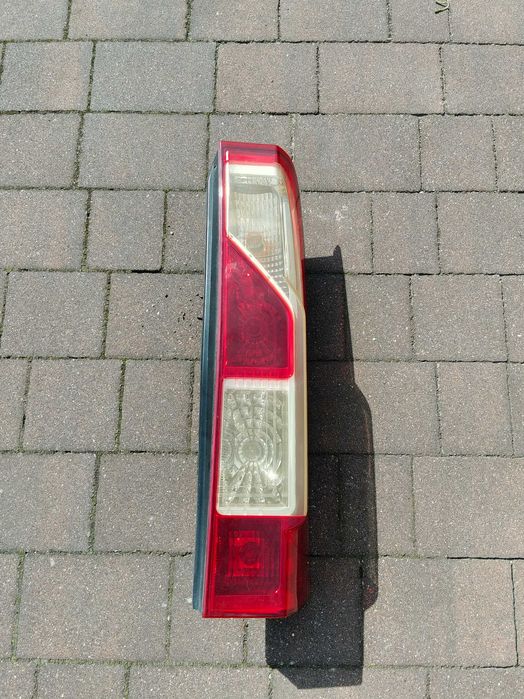 Lampa prawy tył, prawa tylna Opel Movano, Renualt Master