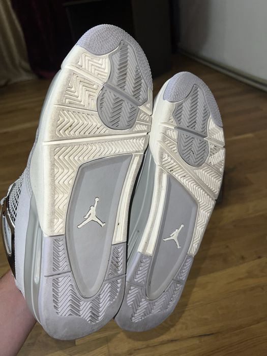 Кросівки Air Jordan 4 Retro “Frozen Moments”