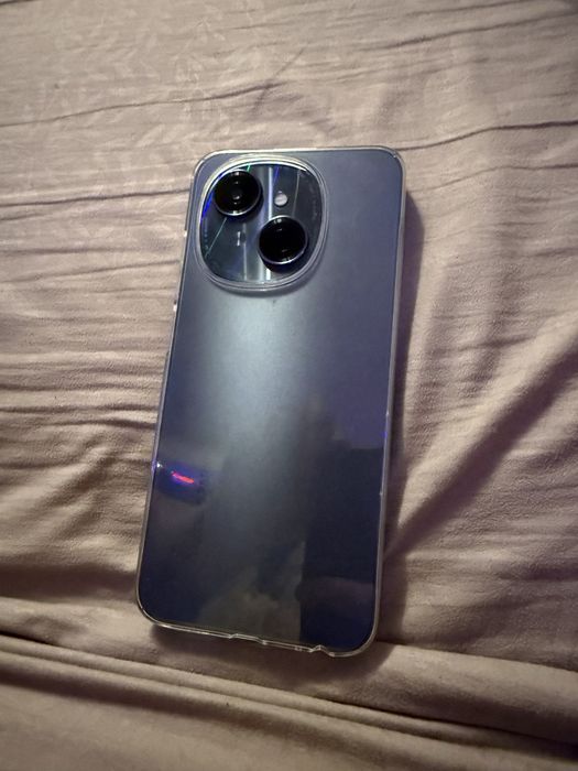 Телефон Tecno Spark Go 1