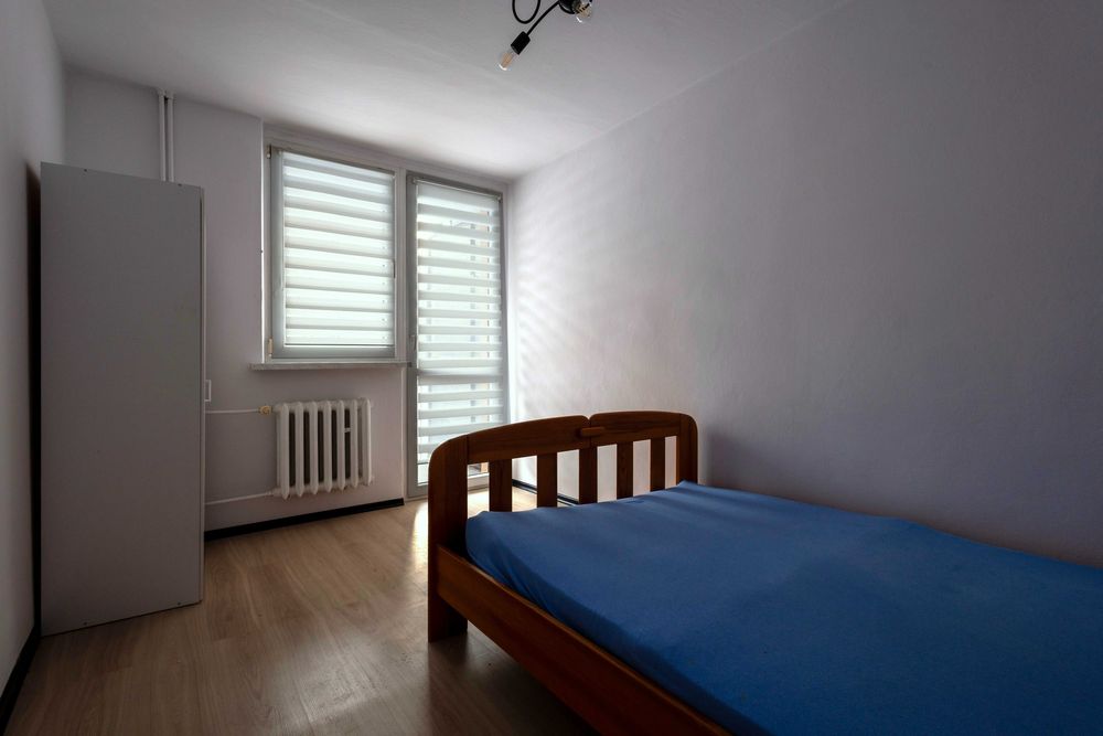 2 pokoje z balkonem , umeblowane , Al. Niepodległości 168