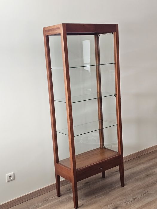 Vitrine em madeira e vidro- excelente estado