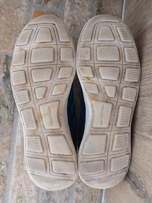 Кросівки Adidas р 45 на 44 (29,5 см) ц 800 гр , орігінал,  б/в