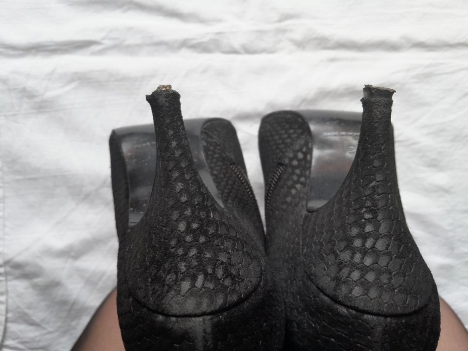 Czarne skórzane botki Jones Bootmaker 37 37,5