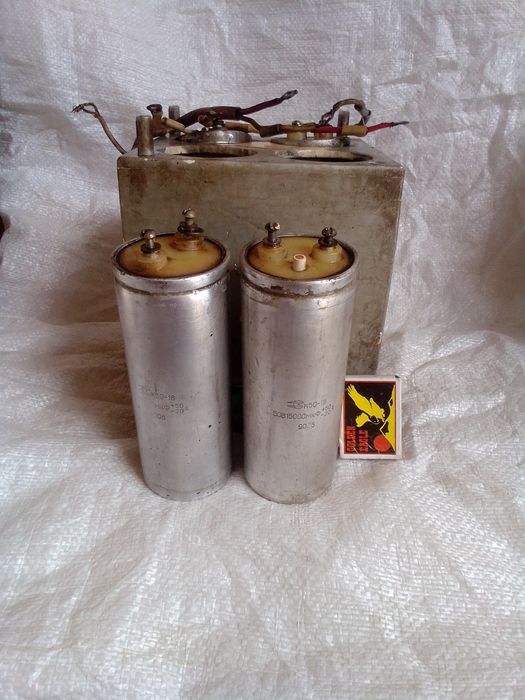 Конденсатор К50-18 50В-15000мкФ