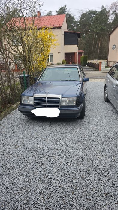 Mercedes w124 czesci maska