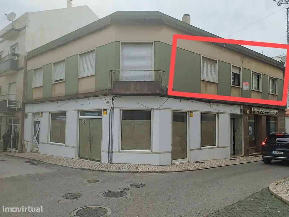 Apartamento T2 à venda no centro das Caldas da Rainha – 165.000€