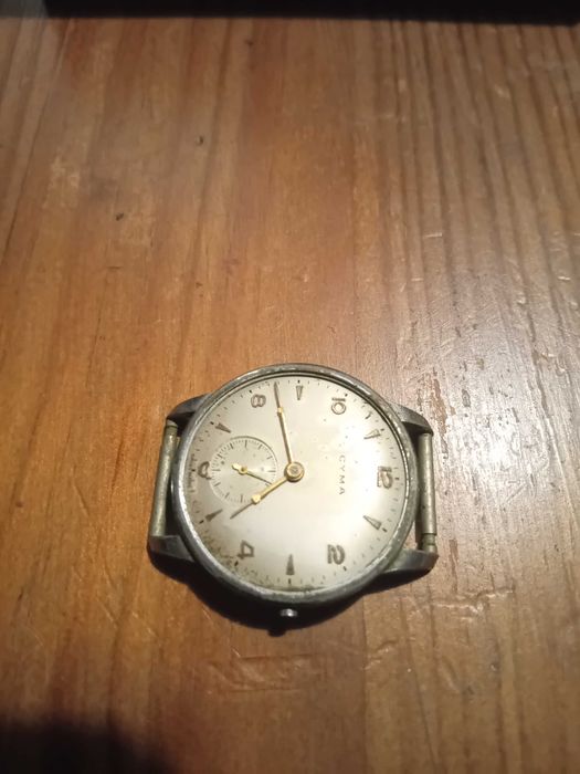 Relógio cyma anos 40 para restauro