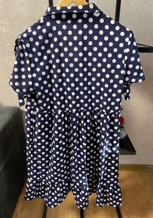 Сукня жіноча в горошок