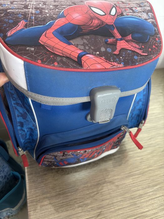 Mochila Scooli Homem-Aranha