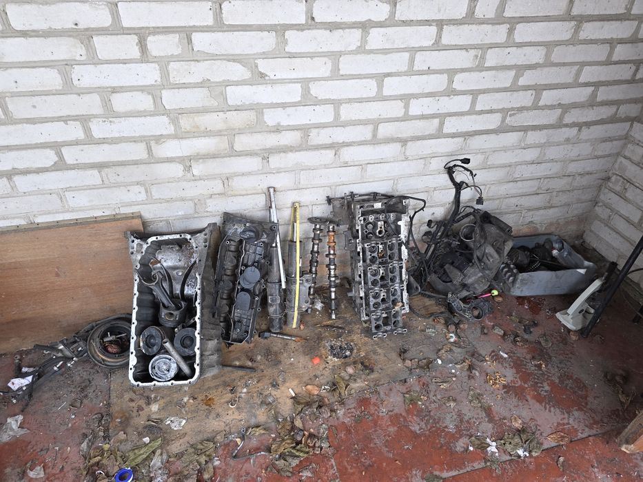 Продам запчастини на спрінтер 646 двигун