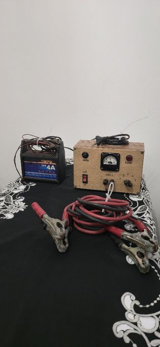 Zestaw prostownik 12V i 24V plus klemy do ładowania akumulatora