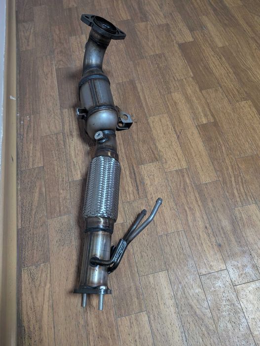 Передній каталзатор для Ford Edge  2.0L 2015-2018р.