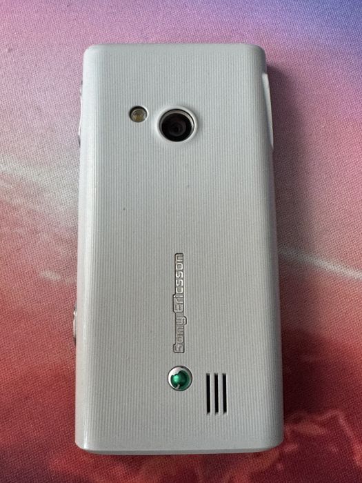 Sony Ericsson j20i Hazel