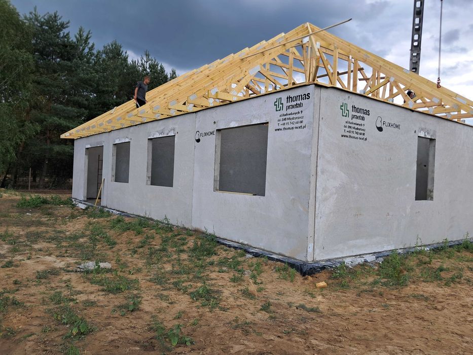 Kierownik budowy, kosztorysy, domy flixhome, modułowe