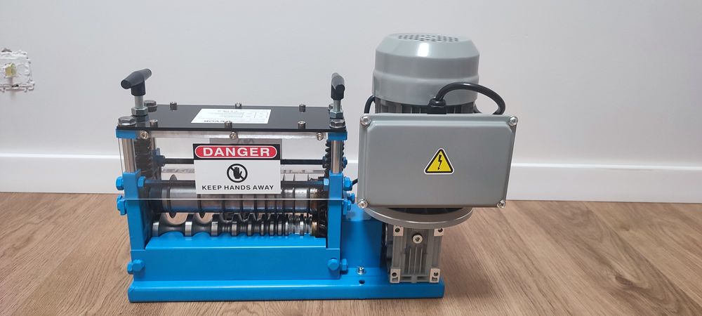 Korowarka elektryczna do kabli -  370wat - duża