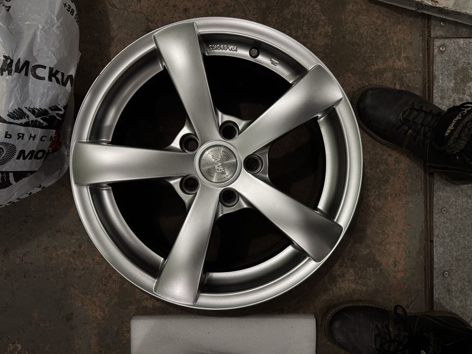 Диски R16 5x112  Racing Wheels (RW)