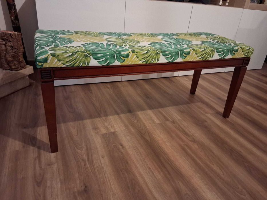 Banco de apoio para sala ou quarto