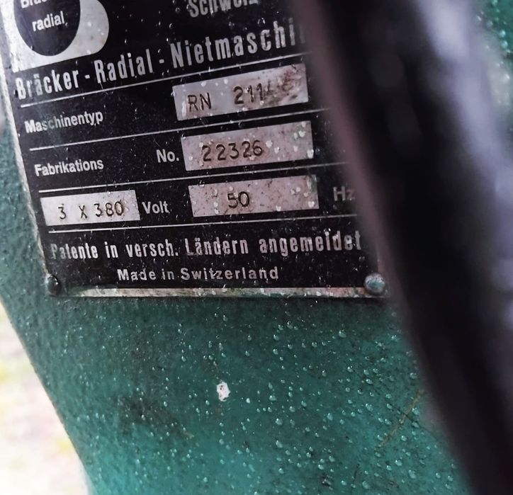 Nitowanica automatyczna Zaginarka gietarka do blachy walcarka 3 walce