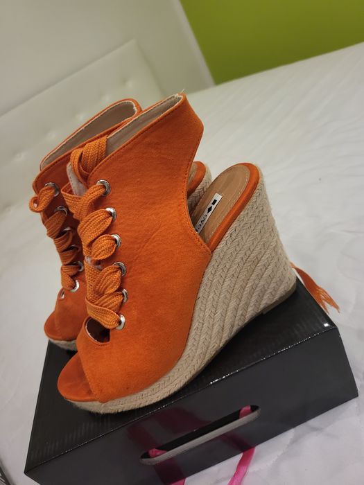 Koturny 38 pomarańcz wiązane piekne