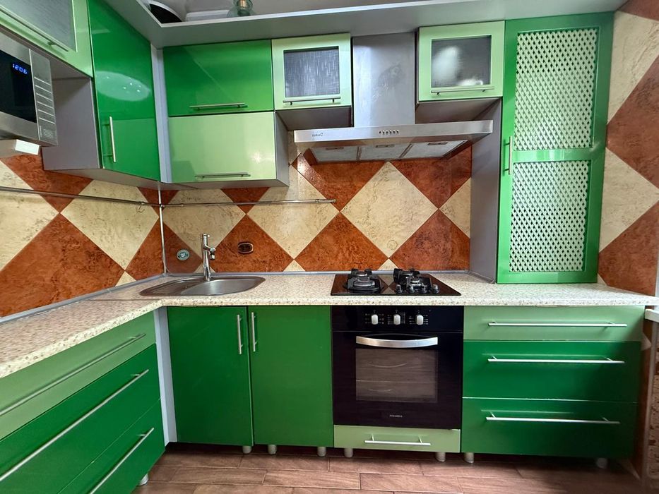 Продаю отличную 3х комнатную квартиру.Ингульский район.ЮТЗ