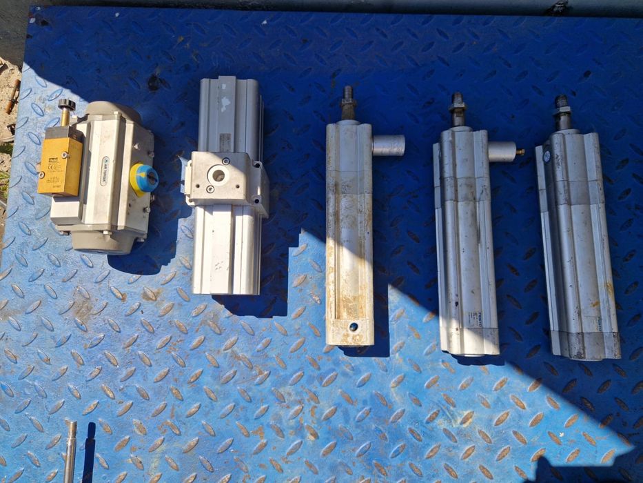 Siłownik pneumatyczny dwustronnego działania MECMAN Festo