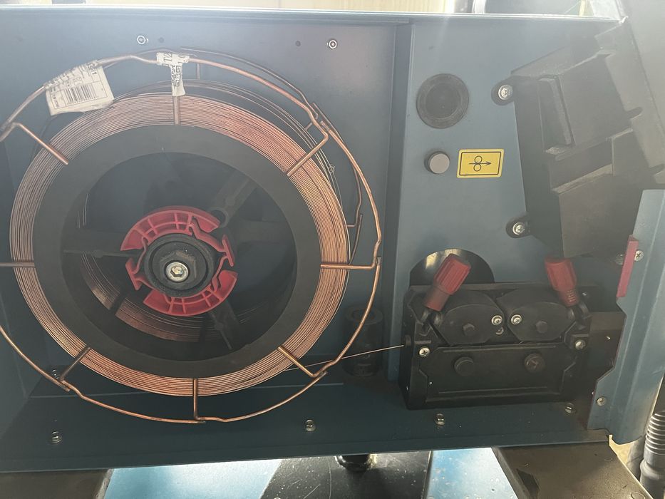 Ess 4000  Spawarka mig/ mag do aluminium  stali nierdzewnej