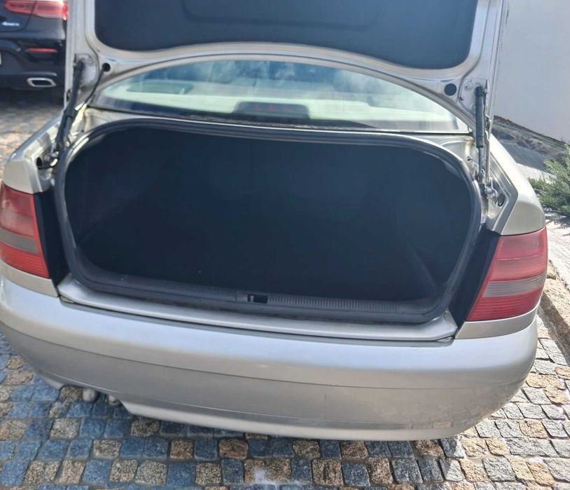 Audi A4 2.5 TD V6 150 cv