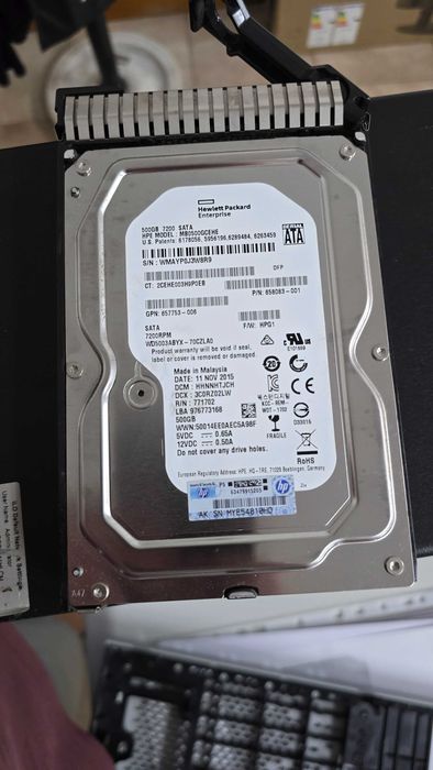 Servidor HP ML310 Gen8 v2