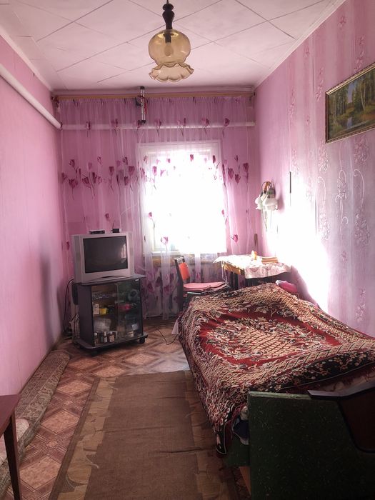 Продам затишний будинок в місті