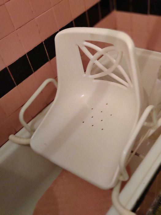 Cadeira rotativa para banho idosos