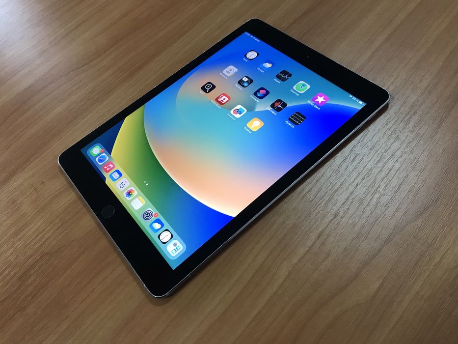 ipad pro 9,7 - купити планшети - Ціна на OLX.ua
