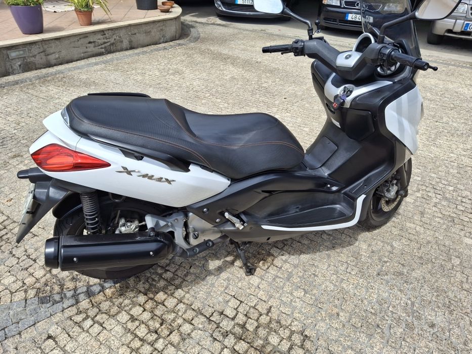 Scooter X-MAX 125