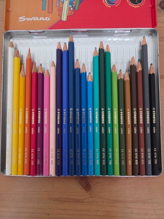24 lápis de cor da Stabilo
