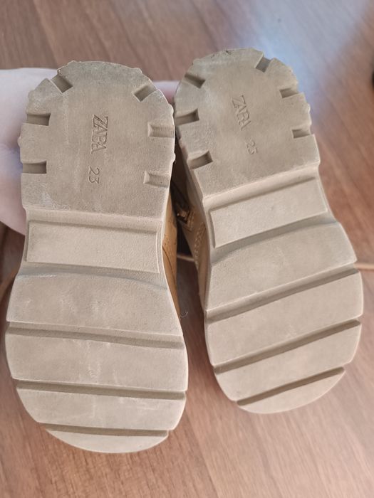 Buty dziecięce 23 ZARA