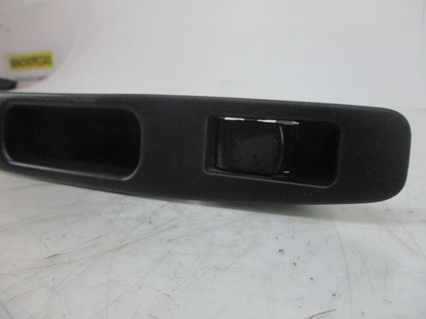 Comando / botão / interruptor vidros frente direito NISSAN Qashqai/Qas
