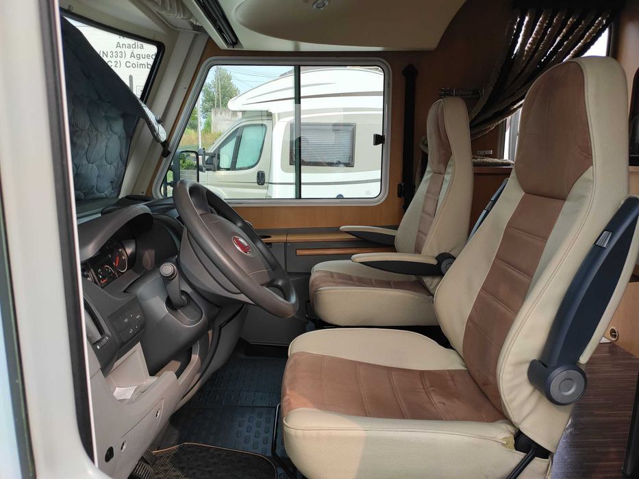 Pilote Aventura G730 Cama Central