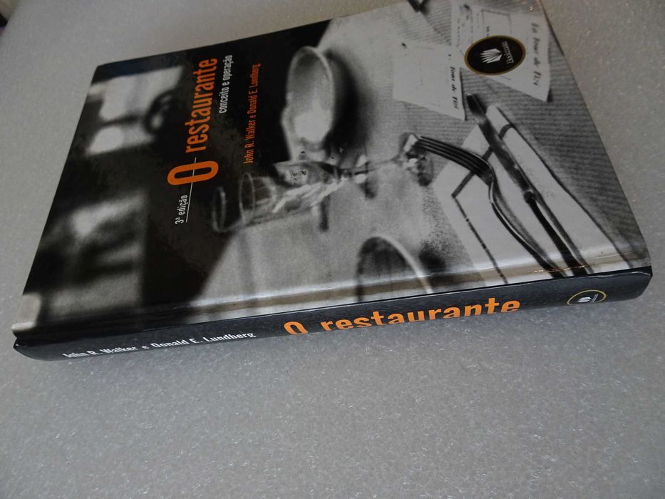 Livro - O restaurante - Conceito e operação John R. Walker e Donald