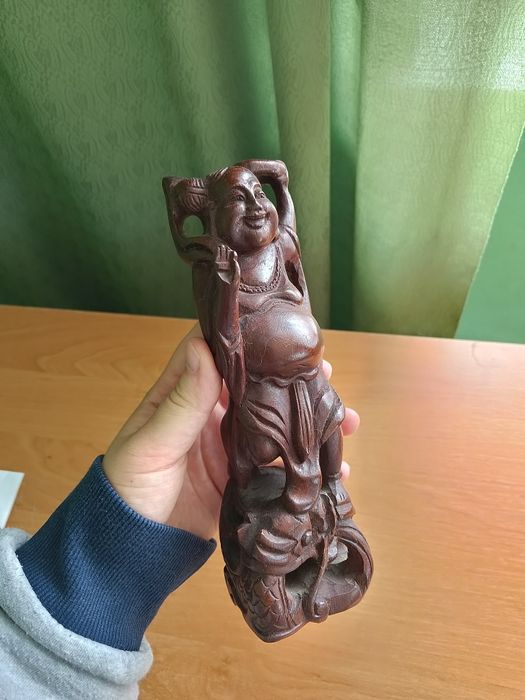 Hinduska figurka z drewna floklor