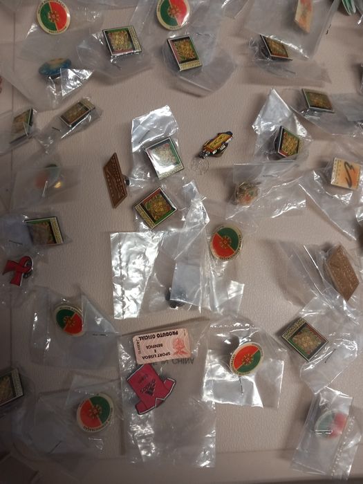 Coleção de pins portugueses