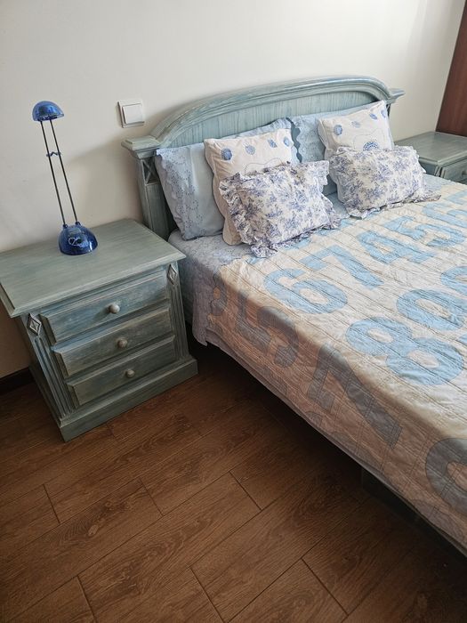 Quarto completo sem roupeiro