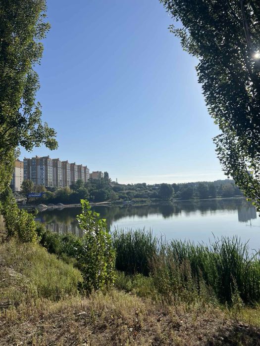 Продам  ділянку біля озера Петропавлівська Борщагівка
