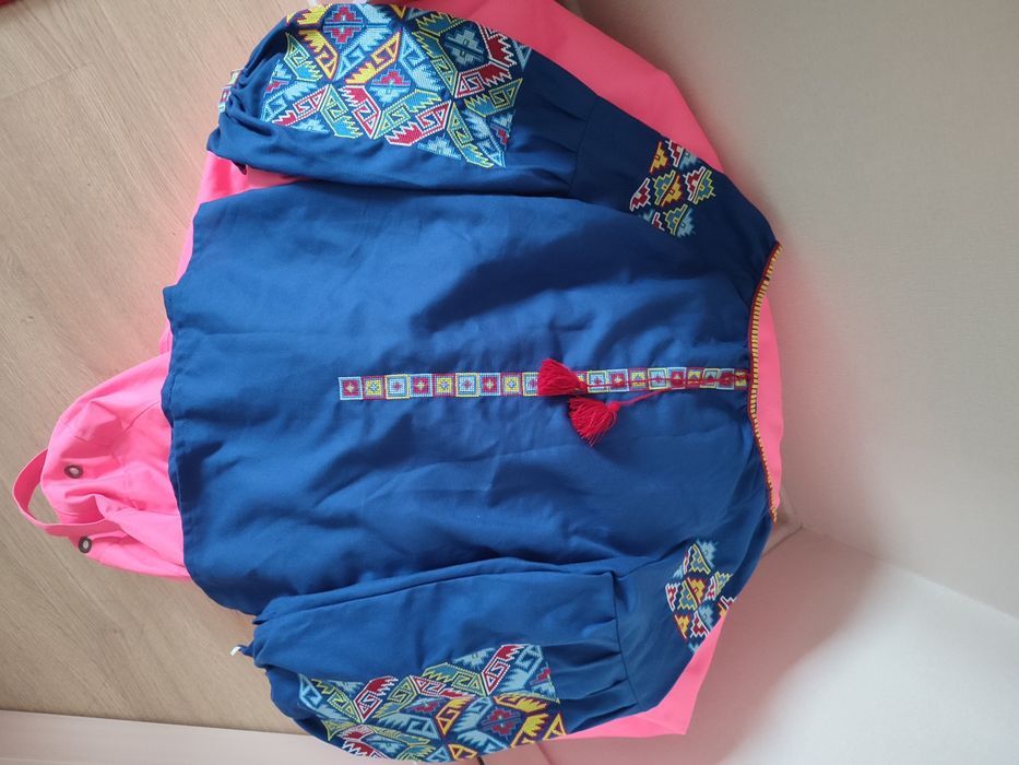 Вишиванка жіноча нова