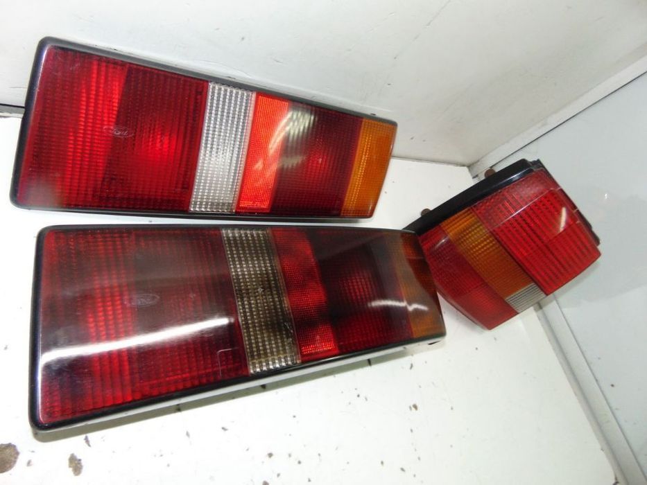 Ford escort mk3/4 / fiesta farolins