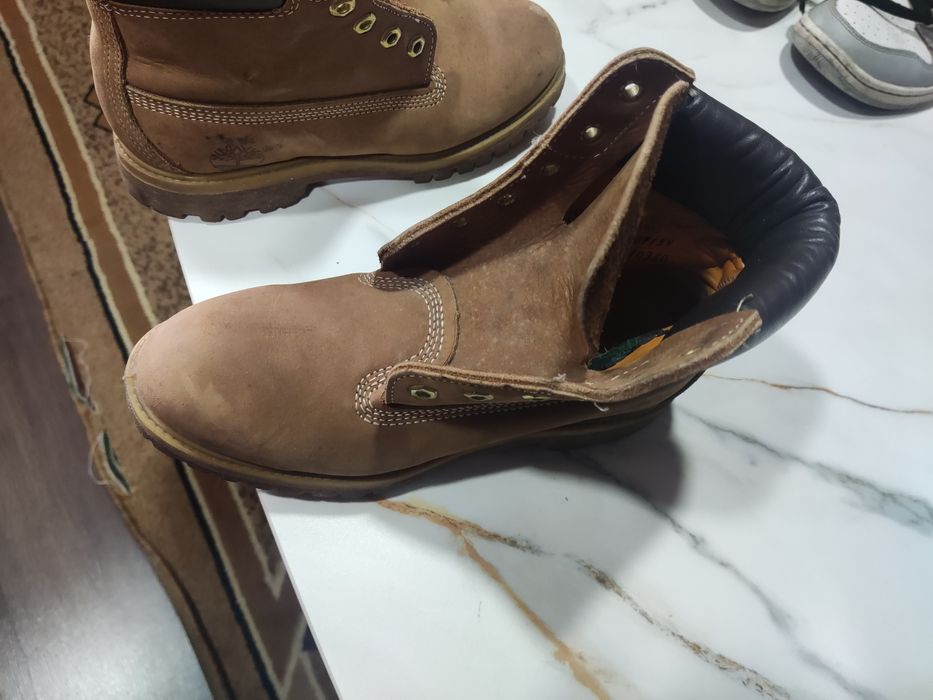 Продам осінні ботинки