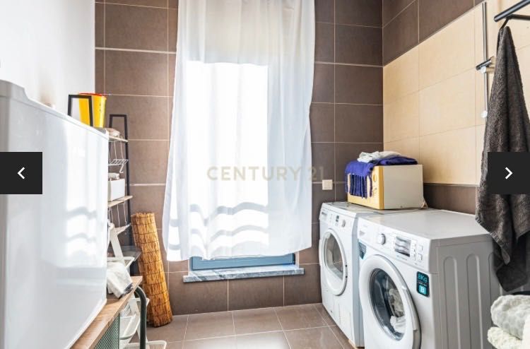 Vendo todo o Material e Máquinas de clínica/spa