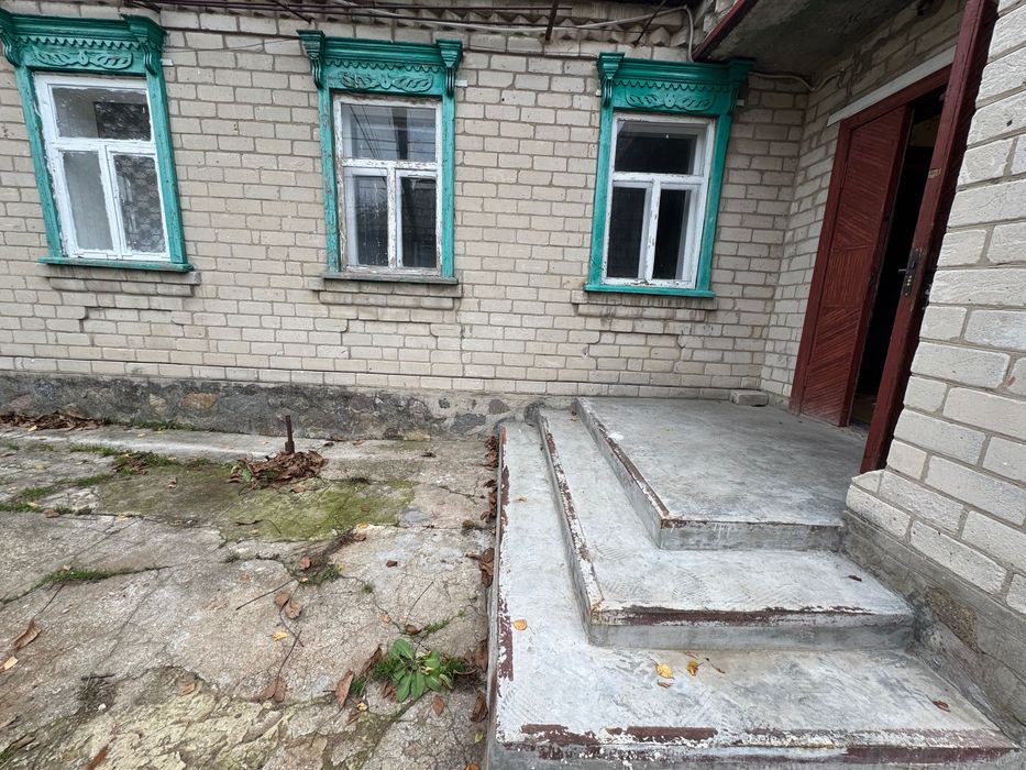 Будинок кирпичний. В с. Павлиш. В хорошому стані. Газофікований. Торг