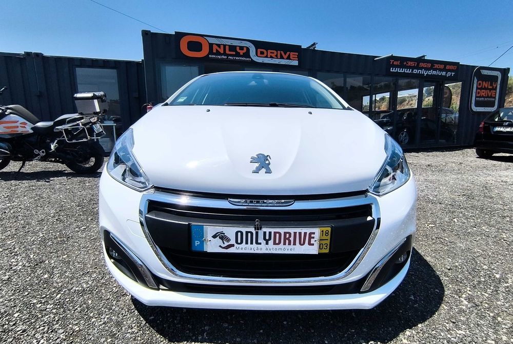 Peugeot 208 1.6 HDi Style Nacional