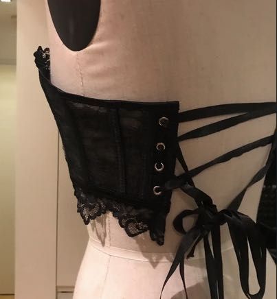 Peças de lingerie variadas desde...